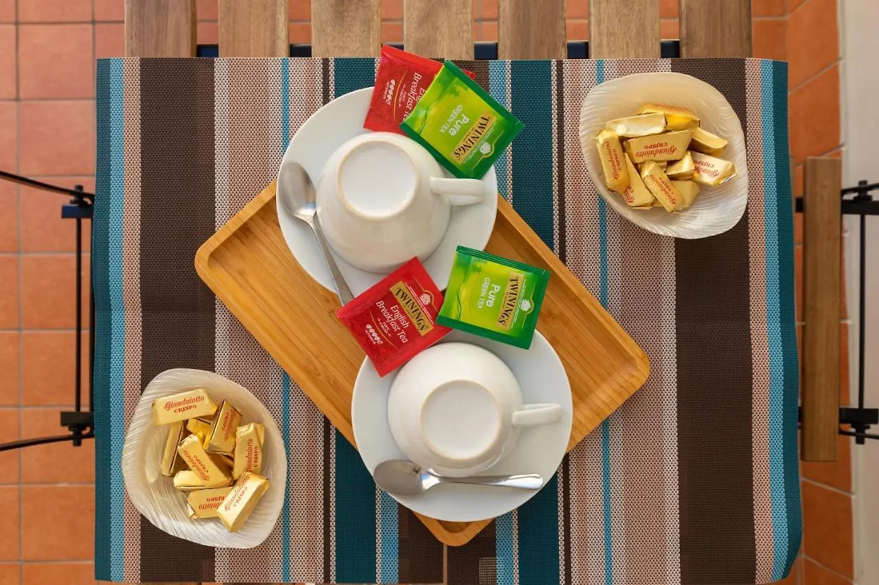 *** Bed and breakfast Napolilive B&B Italia